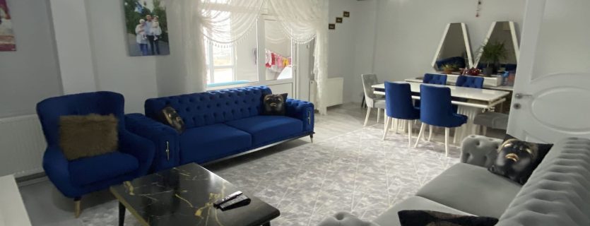 ACİL EMLAKTAN GÜLÜÇ SAHİL BULVARINDA SAHİL VE DENİZ MANZARALI SATILIK DAİRE 