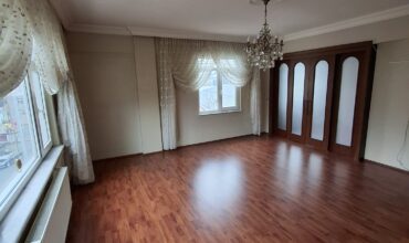 📌 SAHİLDE POLİS EVİNİN KARŞISINDA KİRALIK DAİRE 📌