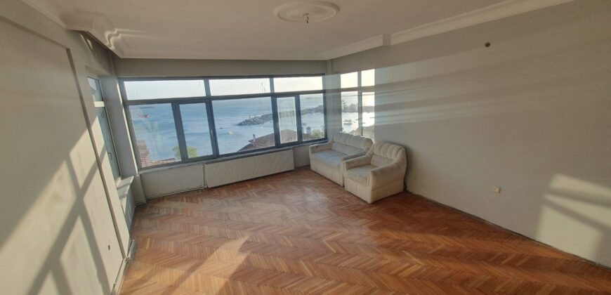 ACİL EMLAKTAN YALI CADDESİNDE 1+0 SATILIK DAİRE