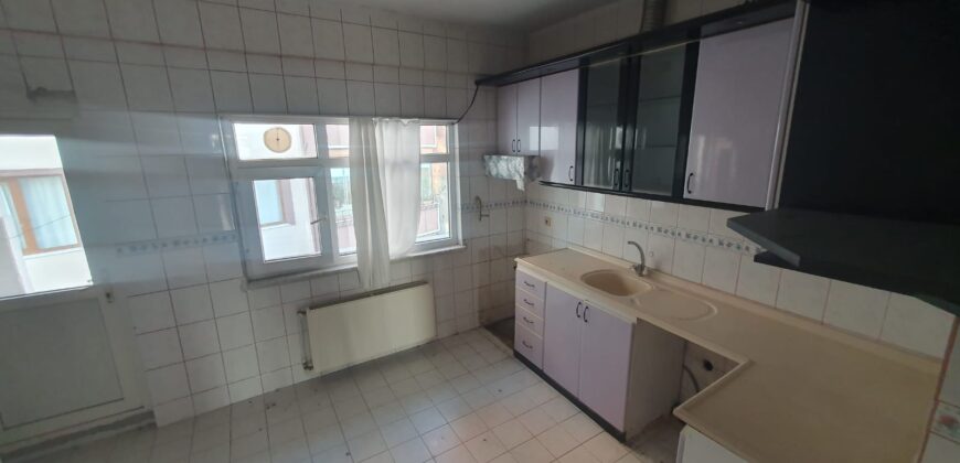 ACİL EMLAKTAN YALI CADDESİNDE 1+0 SATILIK DAİRE