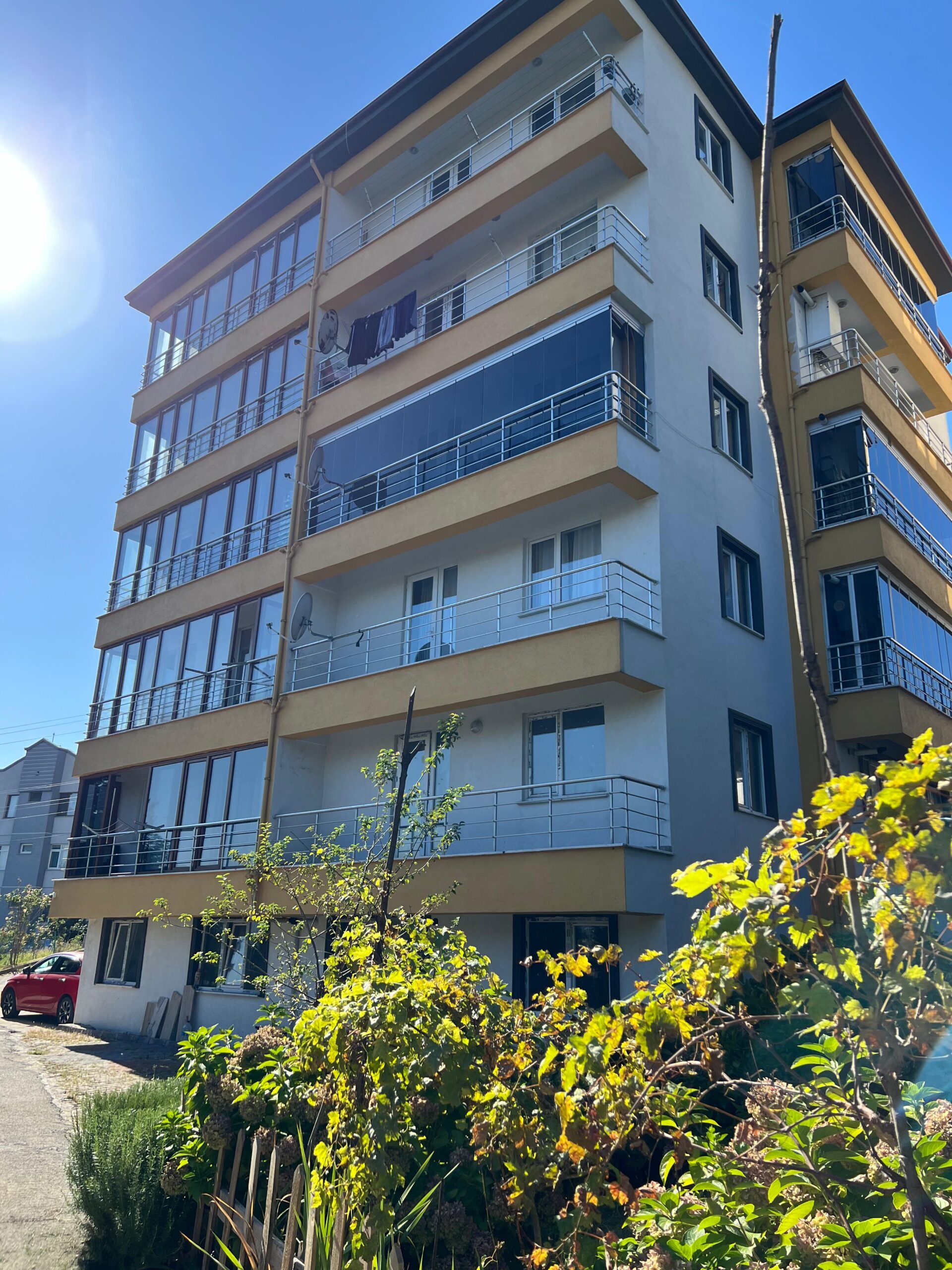 ACİL EMLAKTAN BAĞLIK MAHALLESİNDE SATILIK DAİRE