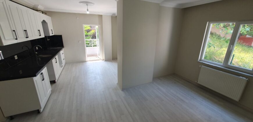 ACİL EMLAKTAN DORUK MEVKİDE SATILIK DAİRE