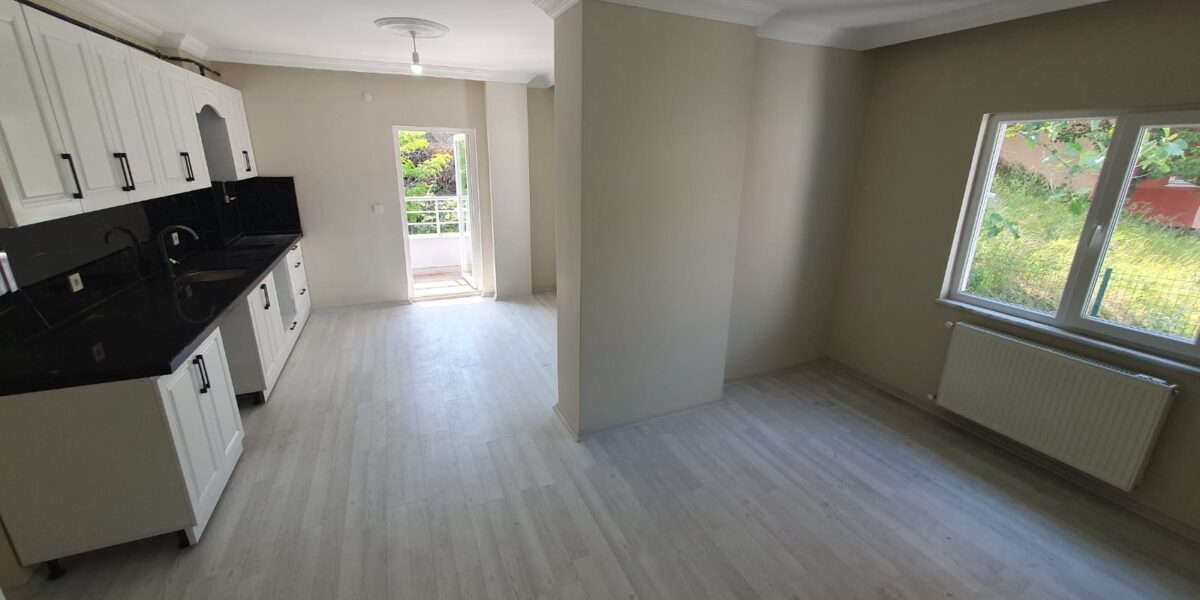 ACİL EMLAKTAN DORUK MEVKİDE SATILIK DAİRE
