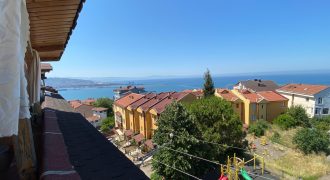 ACİL EMLAK’TAN DENİZ MANZARALI EŞYALI KİRALİK 2+1 DAİRE